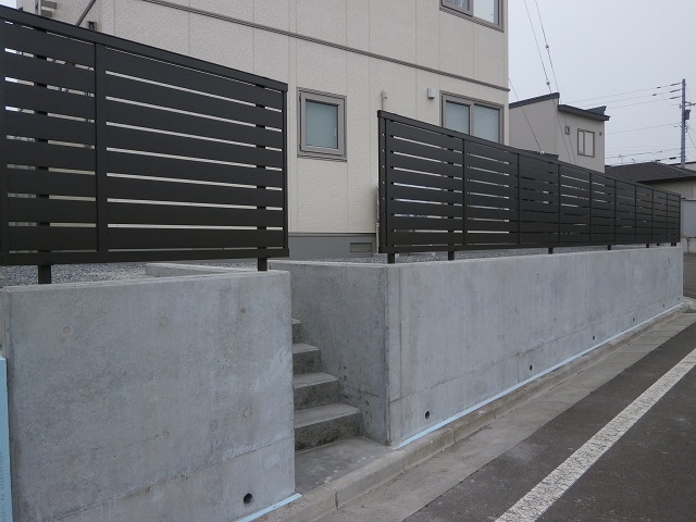 ｌｉｘｉｌ セレビューフェンス エクステリア ガーデン外構工事の専門店 エクステリア プロ リ ウィンド